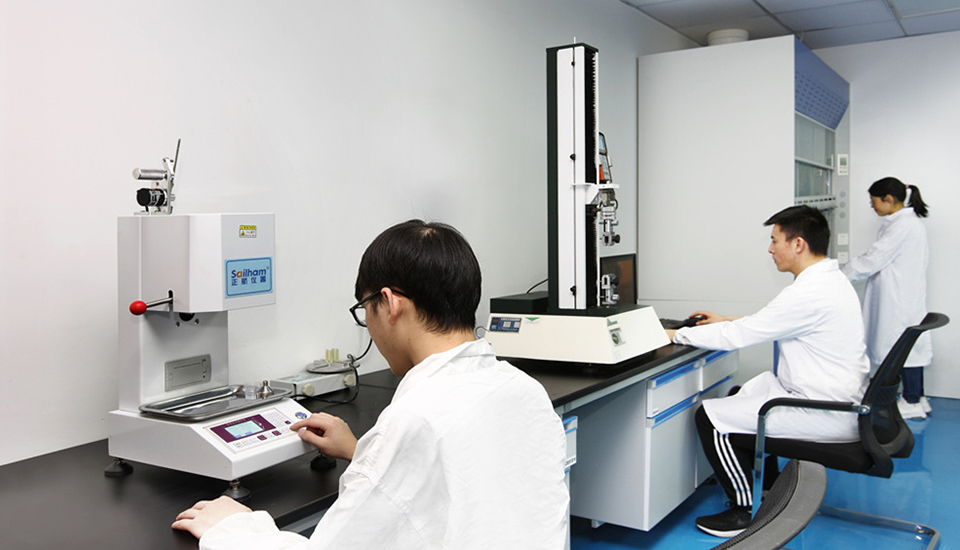 工序嚴(yán)格檢驗(yàn)，確保膠粘劑品質(zhì)穩(wěn)定